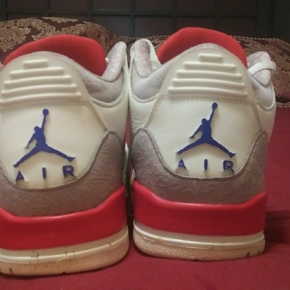 Jordan 3's "Knicks" - Picture 3 of 5